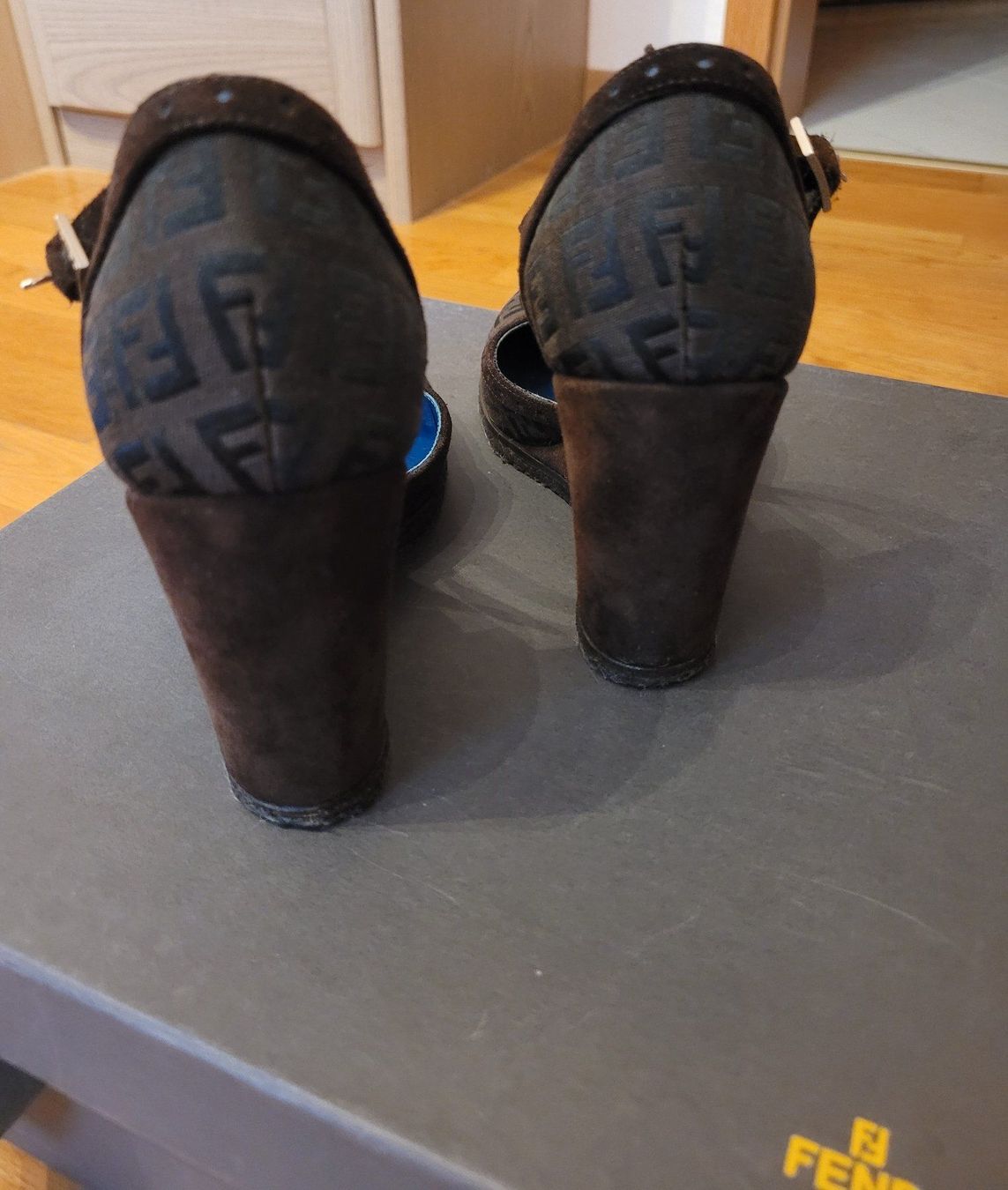 Fendi Damenschuhe: Original Fendi Pumps – Gebraucht aus Volketswil von ald_2x9b 3