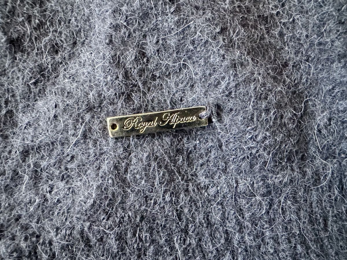 Pulls & Sweat-shirts: Alpaka Woll Pullover anthrazit Grösse 116 – D'occasion à Wetzikon ZH par man_2stz 2