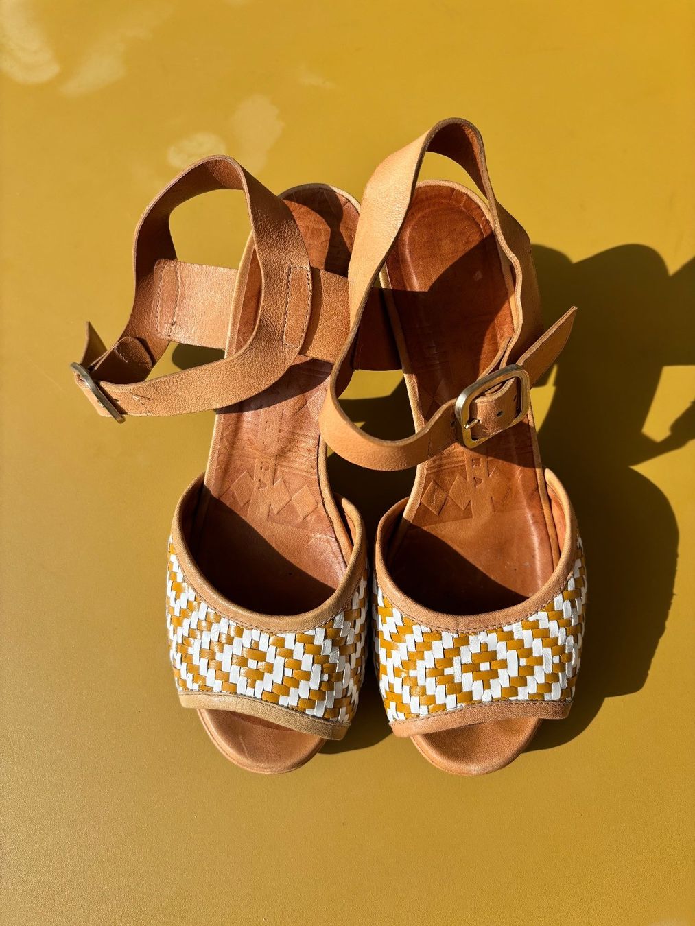 Chie Mihara Damenschuhe: CHIE MIHARA beige Pumps Gr. 36 – Gebraucht aus Zürich von missmodernage