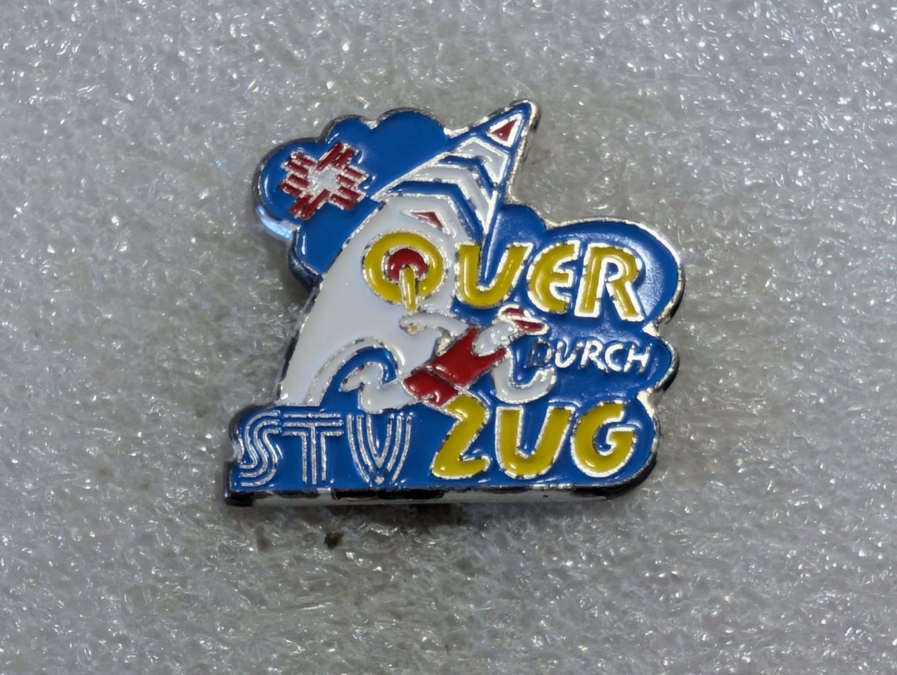 Placchette & Badge: Ansteckpin 175: STV - Quer durch Zug – Usato da Oppligen venduto da Pin-Fall-Shop