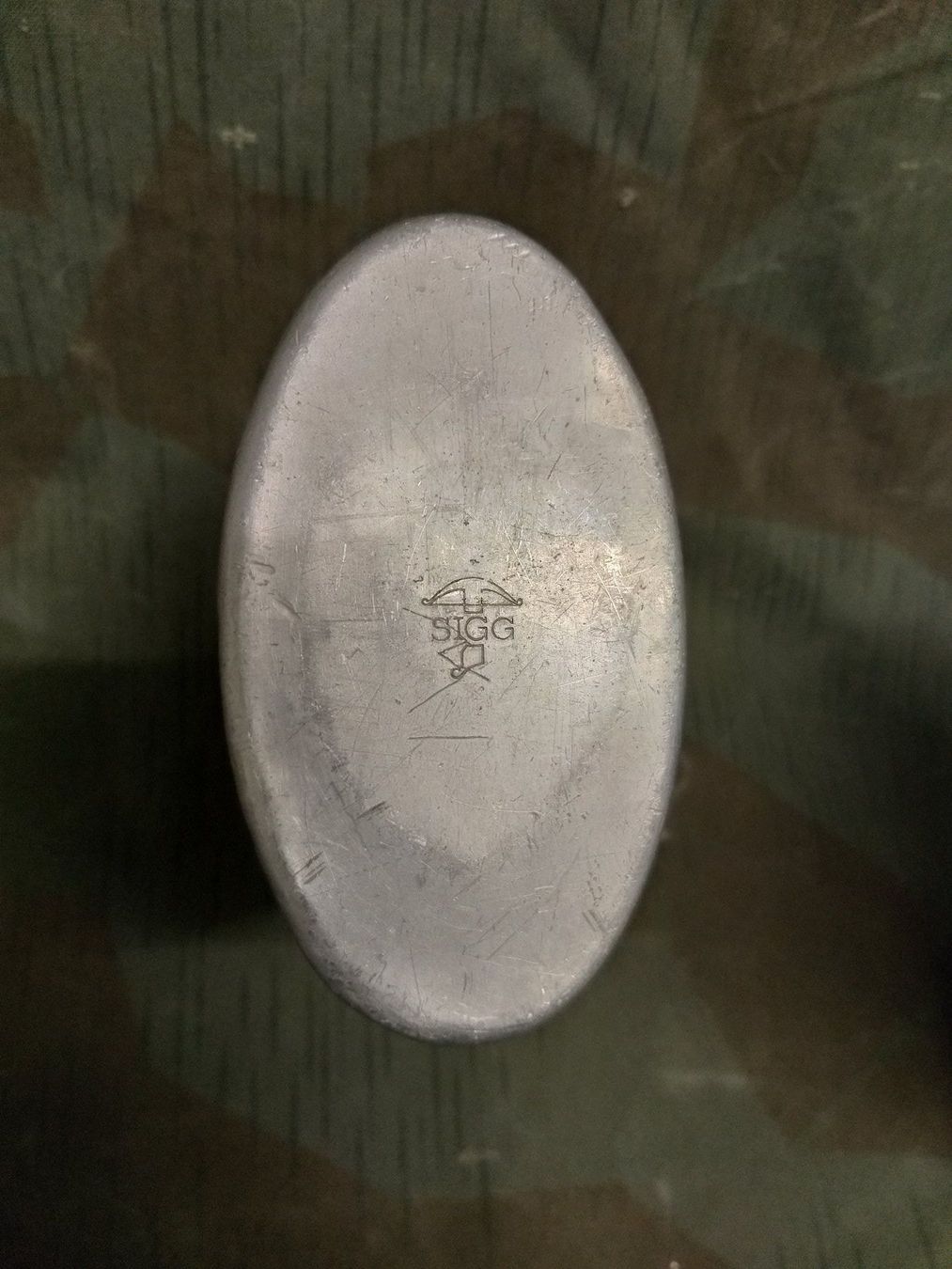 Schweizer Armee Attrezzatura & Pezzi di ricambio: Feldflasche Ord. 1932/35 grau SIGG 1941 – Usato da Bauma venduto da SwissMilitaria 4