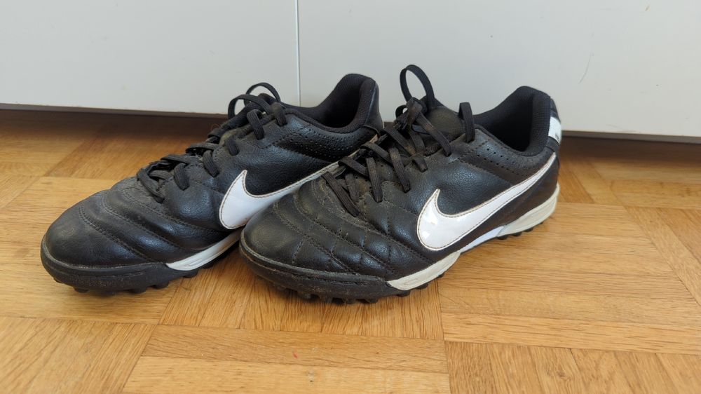 Nike cheap fußballschuhe 36