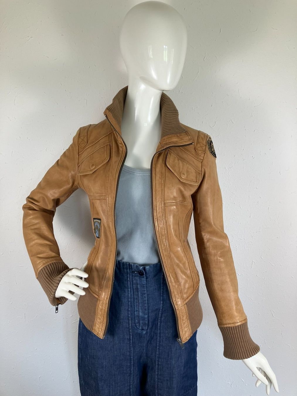 Vestes: Lederjacke Gr.36 – D'occasion à Laupen ZH par kar_lfz6