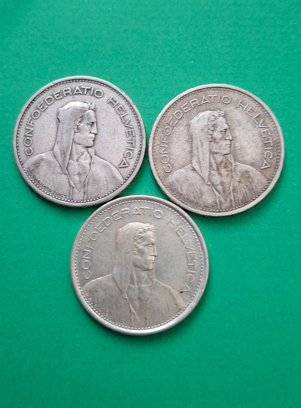 Tutti le monete: 3 X 5 FRANKEN SILBERMÜNZEN 1932 - 1933 - 1967 – Usato da Siglistorf venduto da Winer03 1