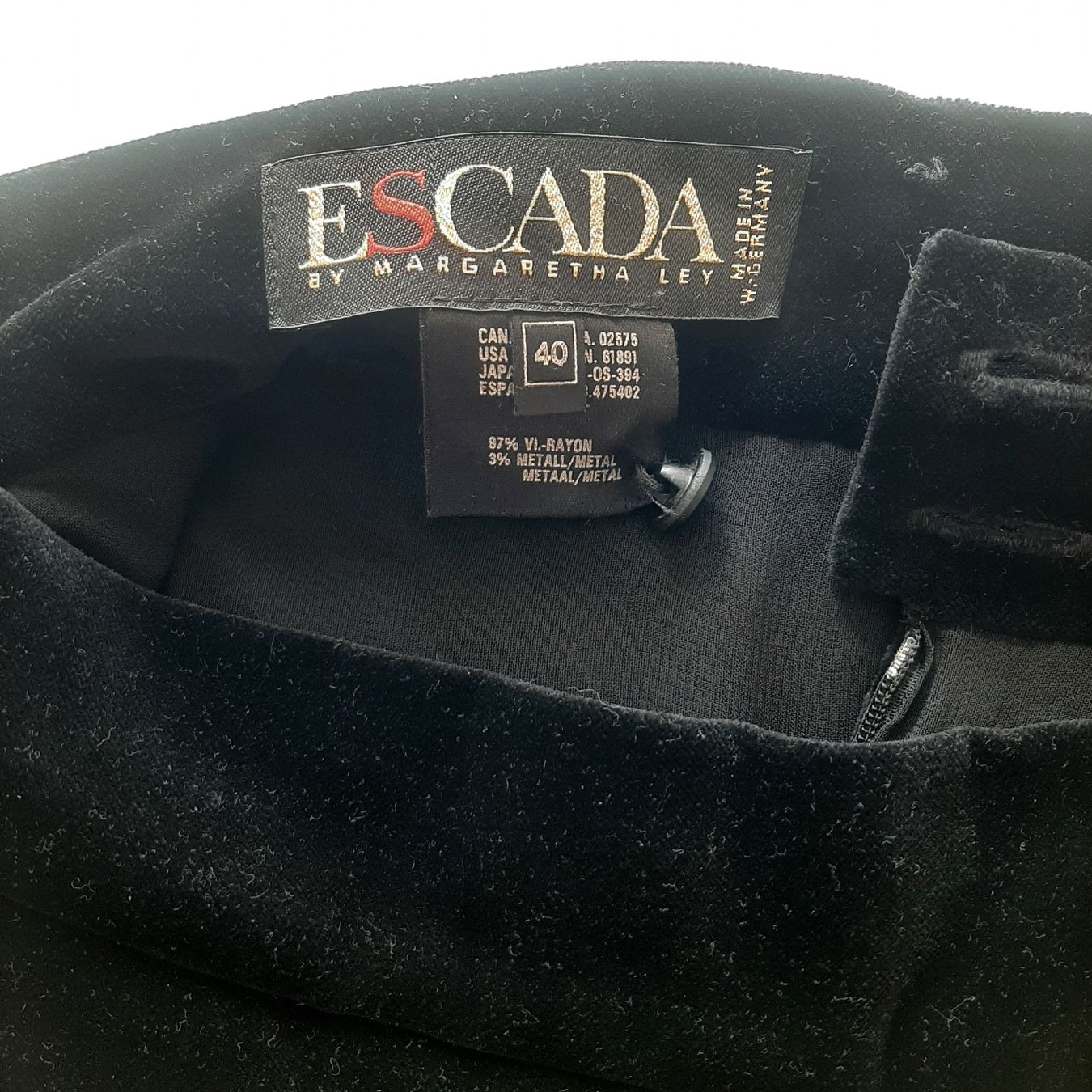 Escada Lotti di vestiti: Ensemble 3 pièces Escada vintage luxe – Usato da Chêne-Bourg venduto da chsandra34 7