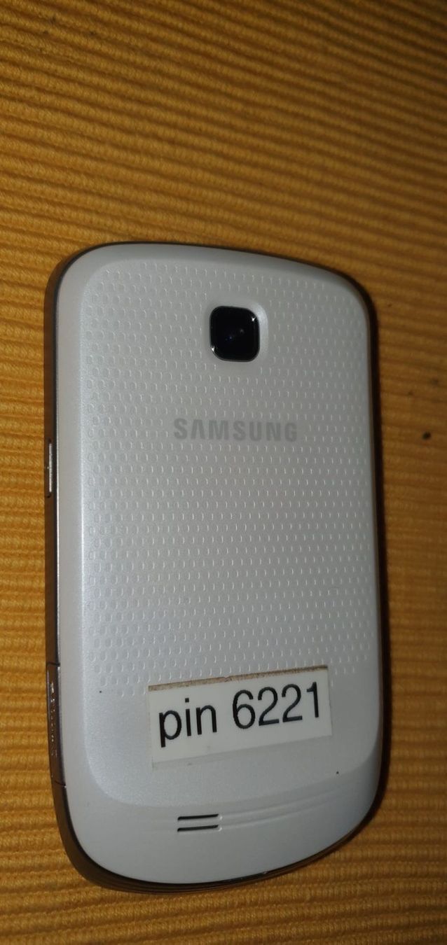 Samsung Telefoni cellulari / Smartphones: Samsung S2 Mini – Usato da Meilen venduto da Schelmi99 1