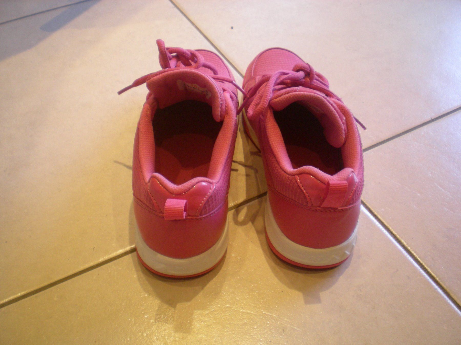 Scarpe da donna: Schuhe Gr. neuwertig! 361o – Nuovo (secondo la descrizione) da Adelboden venduto da Lammhult 2