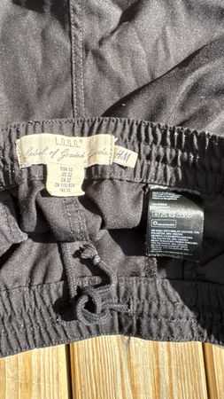 Pantalon H&M noir taille 32 EUR bon état