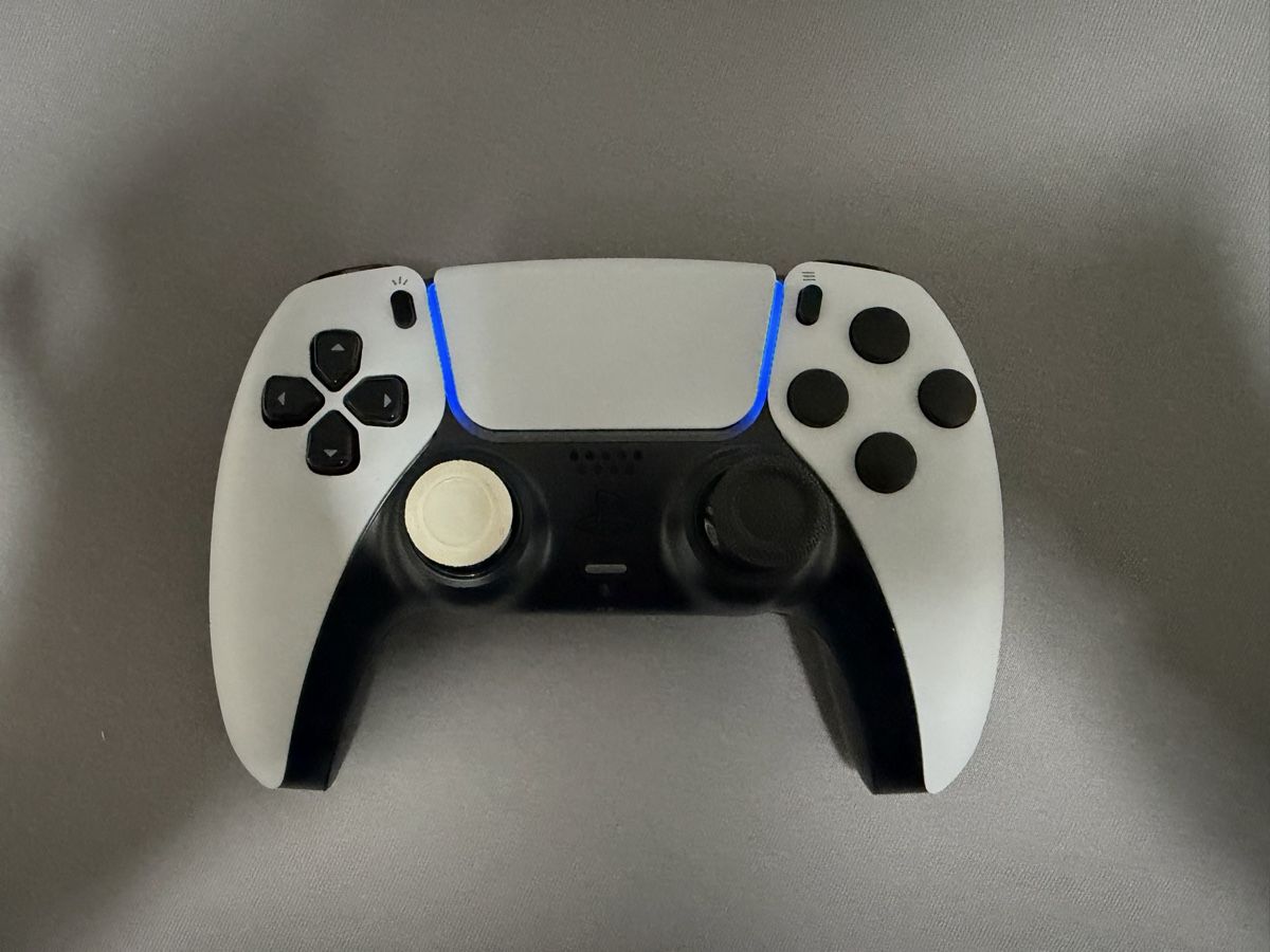 Controller: PS5 Aim Controller – Nuovo (secondo la descrizione) da Niederhasli venduto da tcgpoint