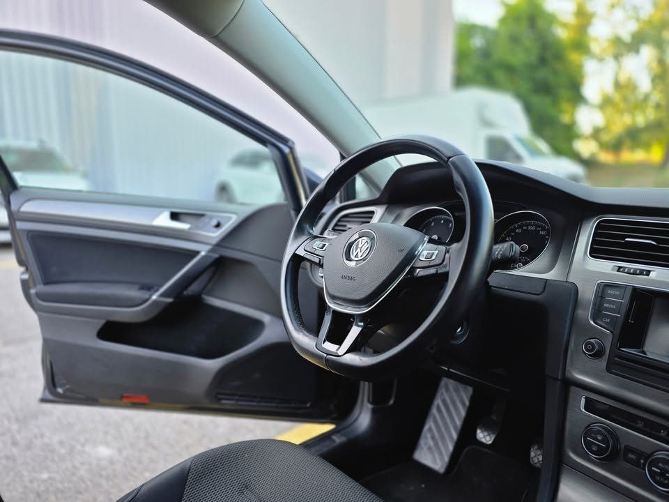 VW Automobili: VW Golf VII Var. 1.4 TSI – Usato da Crissier venduto da vim_r8qn 4