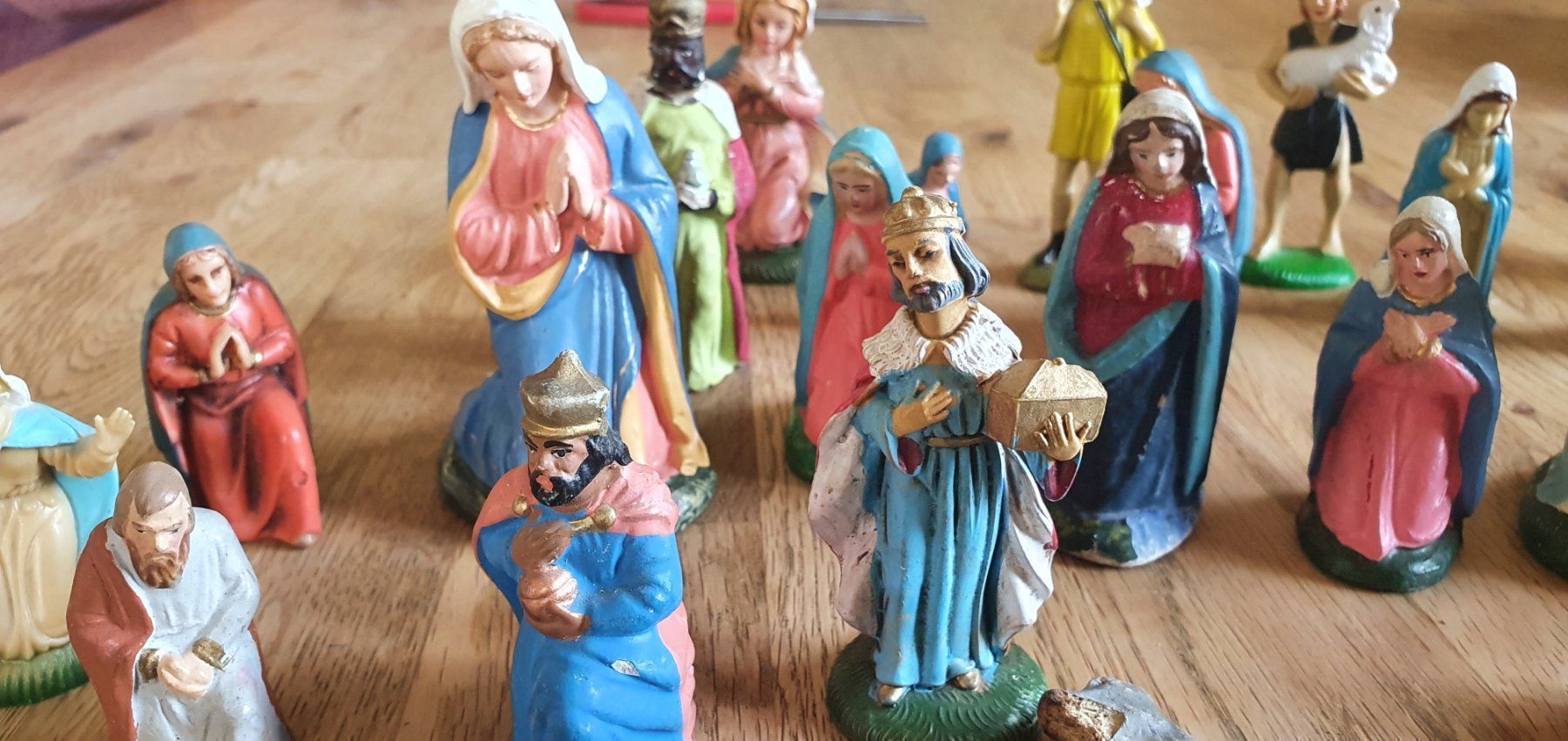 Statuette: Lot  Alte Krippenfiguren – Usato da Flawil venduto da Naphtali 2