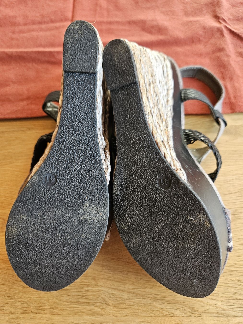 Scarpe da donna: Bullboxer Keilsandalen Gr. 41 – Usato da St. Gallen venduto da Rebiili 4
