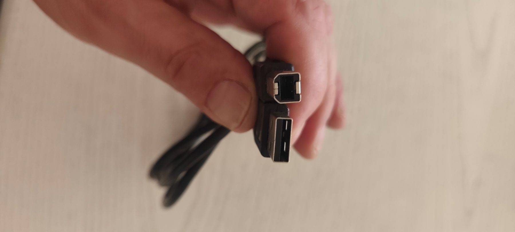 Cavi: Câble USB vers FireWire 6 broches 4 broches noir – Usato da Aigle venduto da Dadavd 1