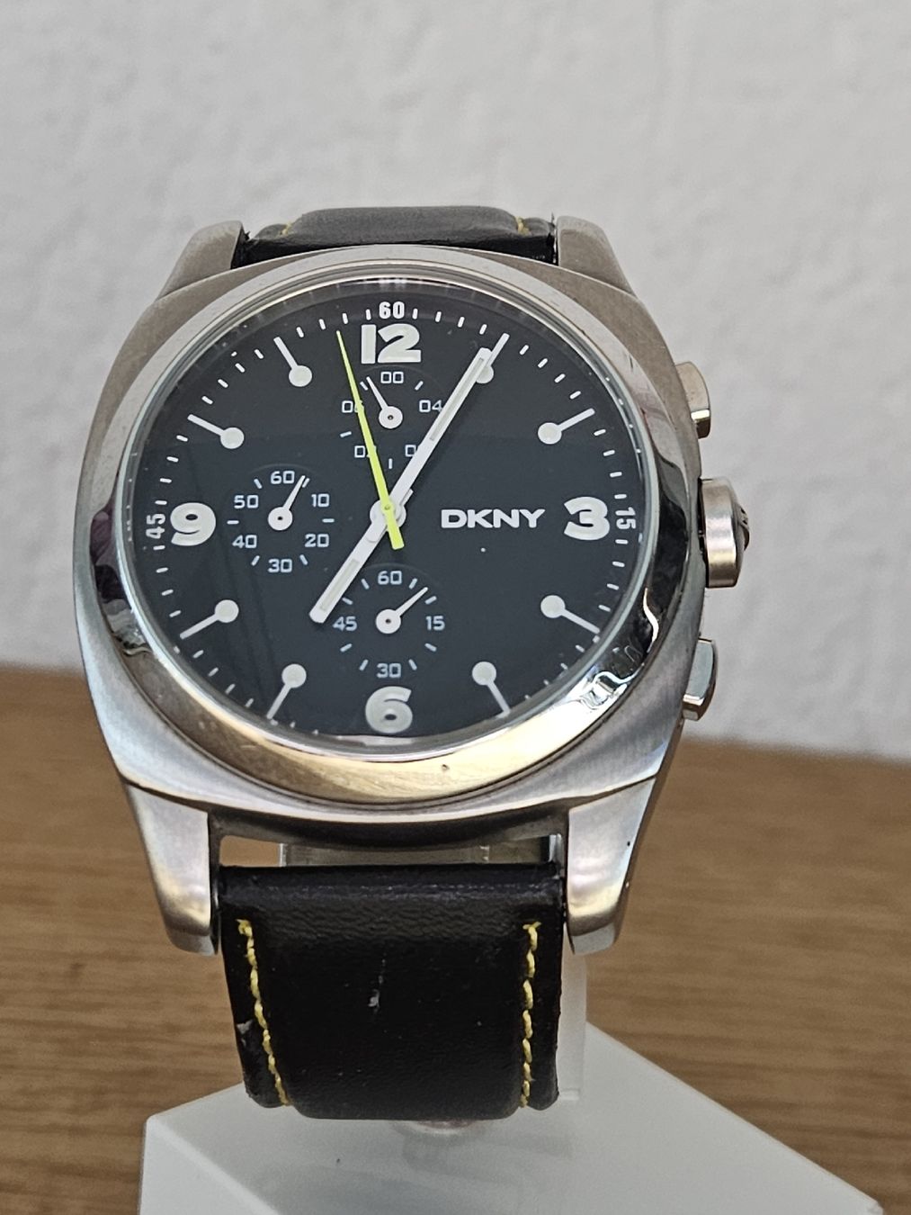 DKNY Orologi: DKNY Herrenuhr Chronograph 45mm – Usato da Flamatt venduto da pie_f9zm 2