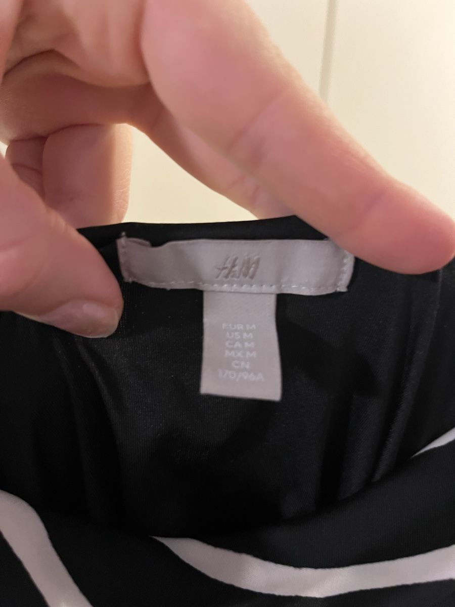 H&M Vestiti: H&M Kleid – Nuovo (secondo la descrizione) da Jona venduto da car_6sp9 1