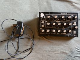 Moog Minitaur Synthesizer Analogique avec bloc d'alimentatio