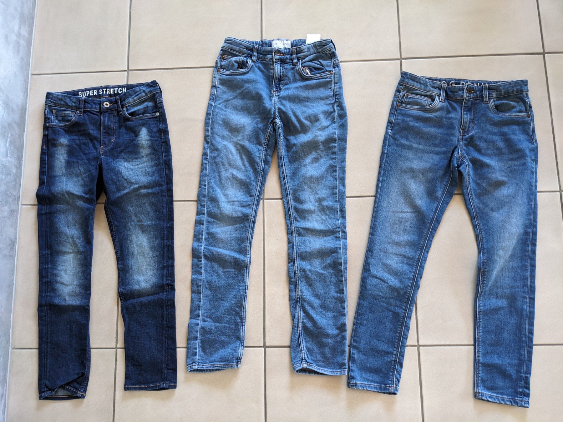Lotti & Set di vestiti: Frühlingskleider Knaben Nummer 152 – Usato da Laupen BE venduto da maiknarf