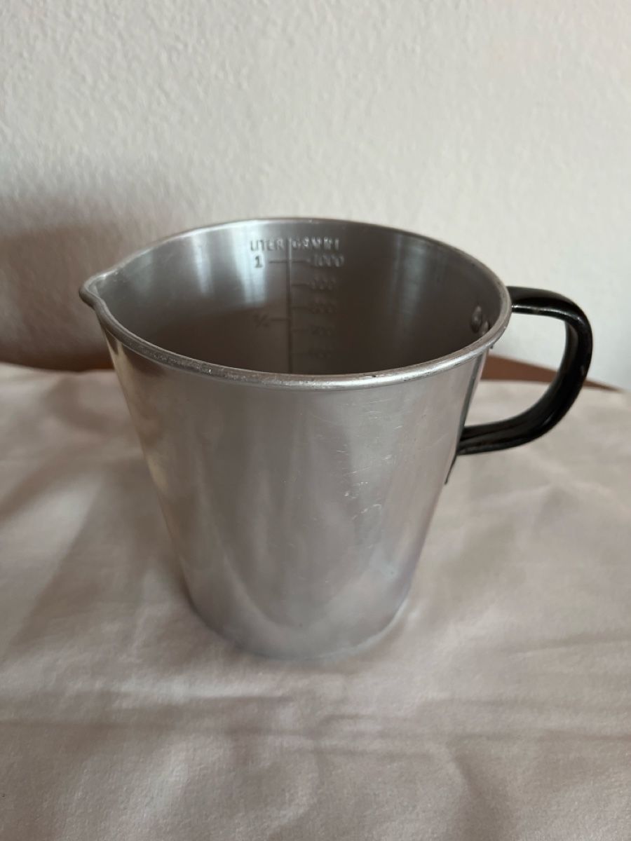 Behälter & Ähnliches: Messbecher Marco Aluminium mit Skala 1 Liter – Gebraucht aus Dübendorf von Gfenni 1