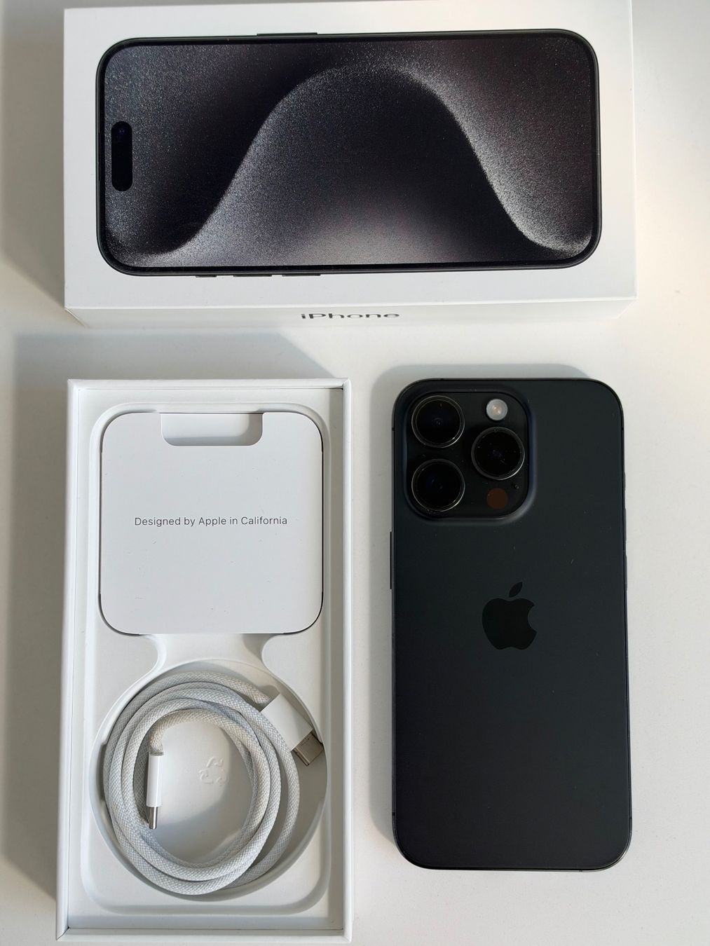 Apple Telefoni cellulari / Smartphones: Apple iPhone 15 Pro schwarz mit Originalverpackung – Usato da Steinmaur venduto da Boxsters0 1