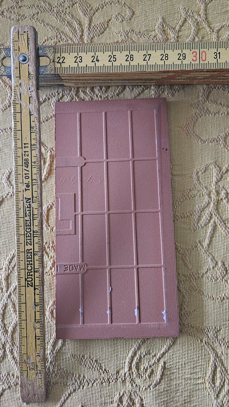 Tutte le decorazioni: Lettera di ceramica smaltata "B" – Usato da Melano venduto da H-Sara 1