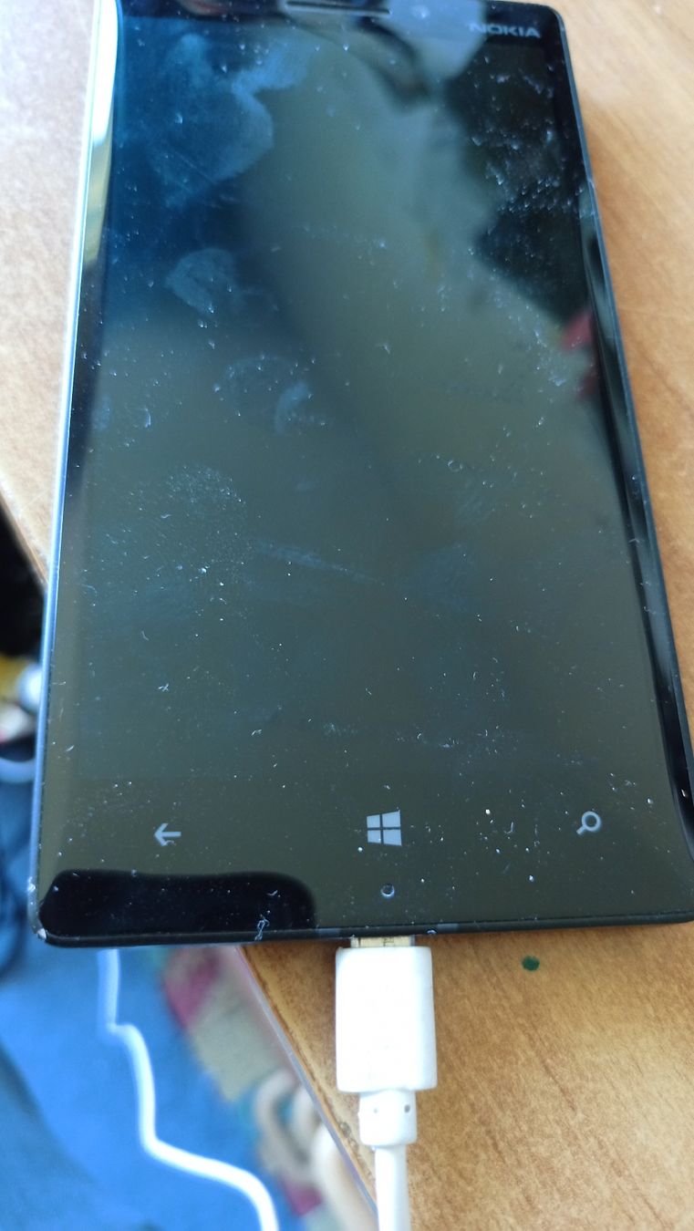 Nokia Telefoni cellulari / Smartphones: Nokia  Lumia 930 Phone Windows 10 instaliert – Nuovo (secondo la descrizione) da wila venduto da audi48
