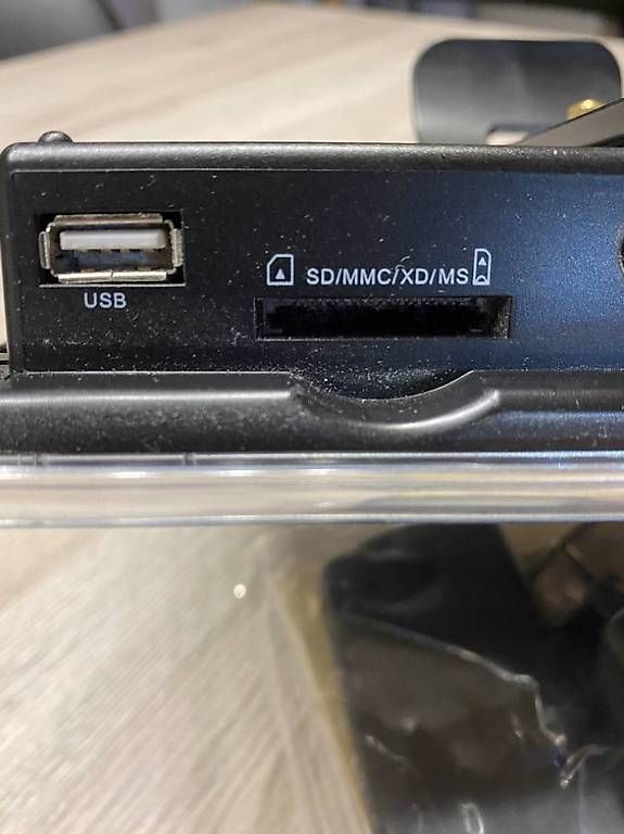 Cornici: Cadre photo numérique DUAL avec entourage interchangeable – Usato da La Corbaz venduto da Fred666 4