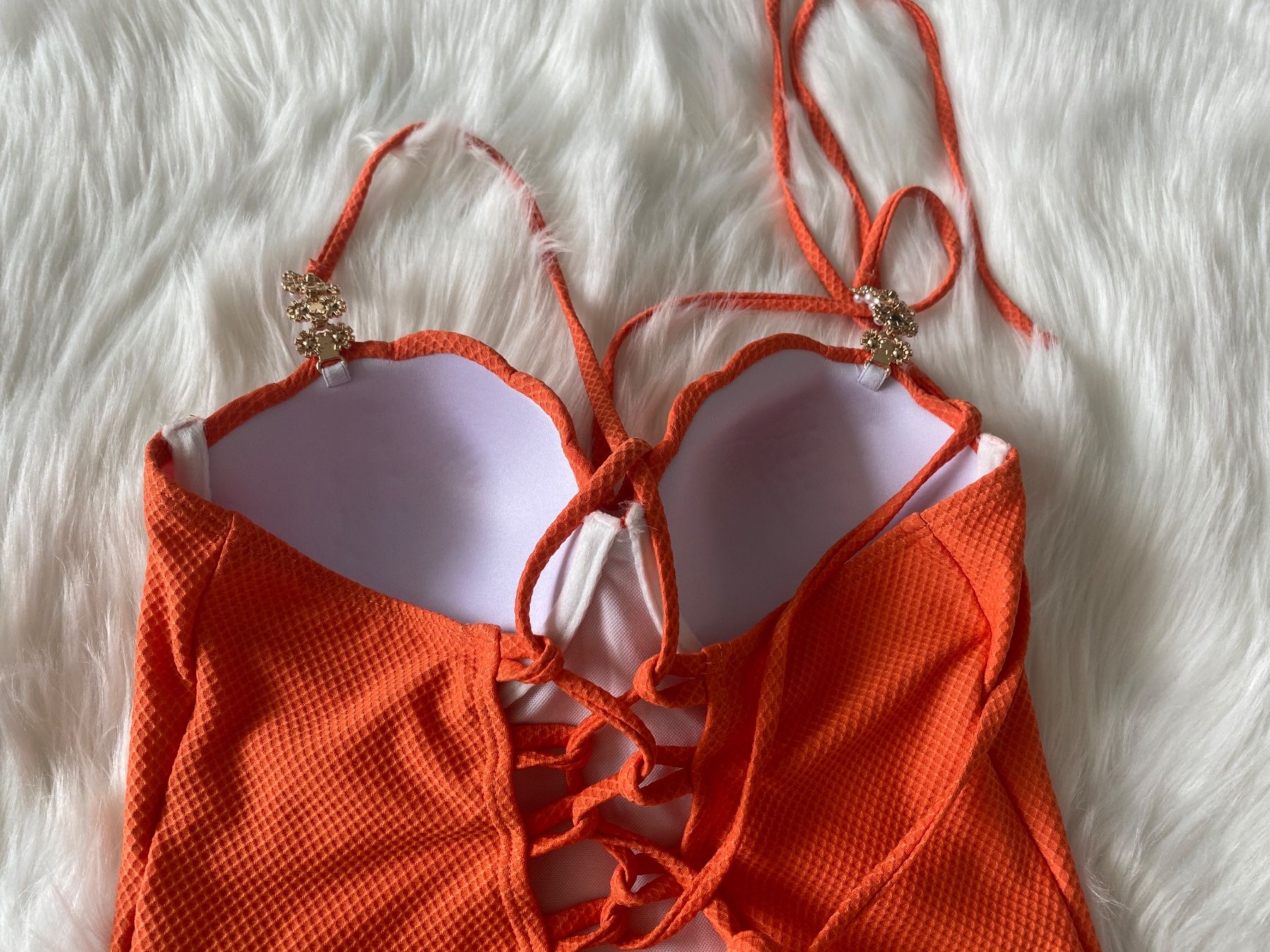 Badekleider & Bikinis: Badeanzug in Muschelform, Große M – Neu (gemäss Beschreibung) aus Duebendorf von Alexandertreyer 3