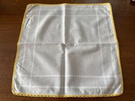 Stofftaschentuch weiss mit gelbem Rand gebraucht