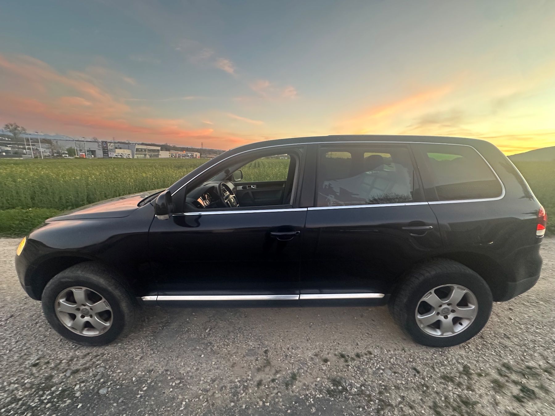 VW Automobili: VW Touareg 2.5 TDI – Usato da Gals venduto da aya_p7pd 3