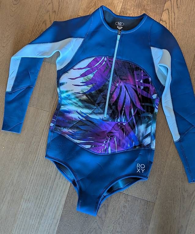 Roxy Costumi da bagno & Bikini: Surfsuit Shorty Neopren Roxy – Usato da Höfen b. Thun venduto da barrakudas