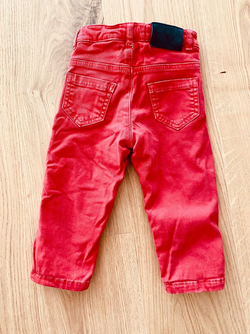 Ferrari Pantaloni: Ferrari Kinder Jeans rot Grösse 12M – Usato da Siegershausen venduto da Minneola 4