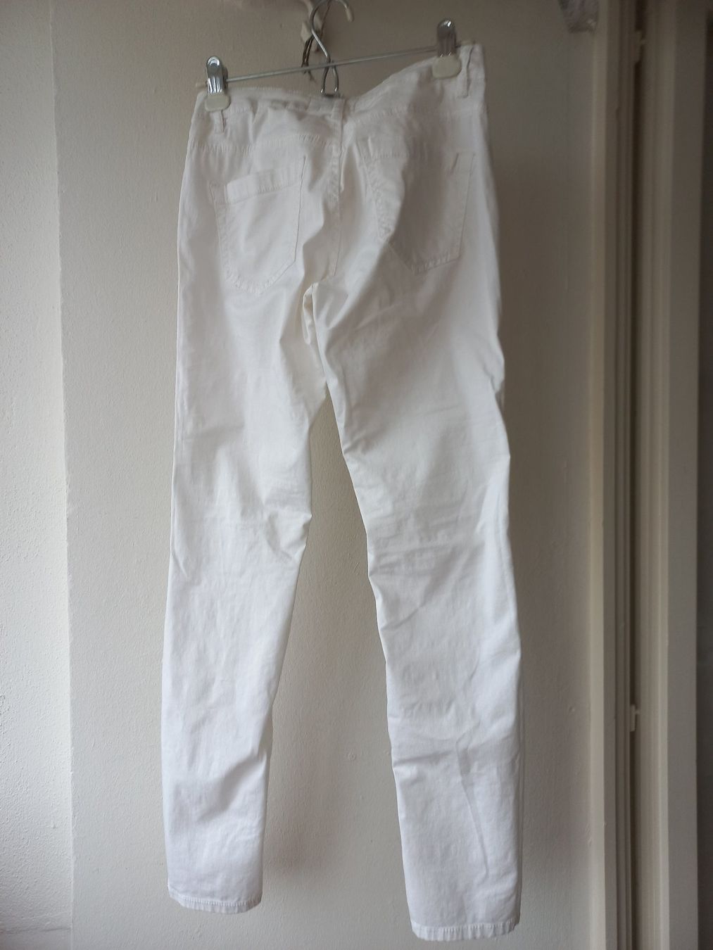 H&M Hosen: Pantalon d'été H&M – Gebraucht aus Châtelaine von kbabs 1