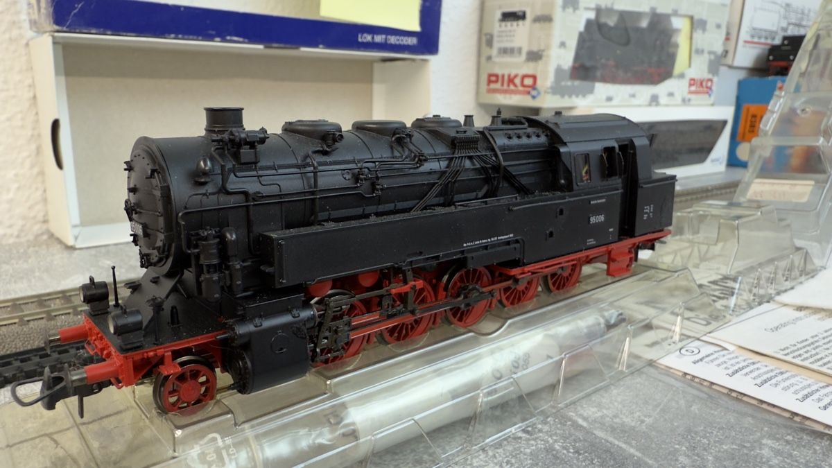 Fleischmann Modellini di ferrovie: Fleischmann Dampflok BR 95 mit OVP H0 / DC / Digital – Usato da Schlieren venduto da rat_lq6b 4