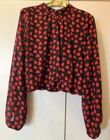 Chemise cœurs noire et rouge M