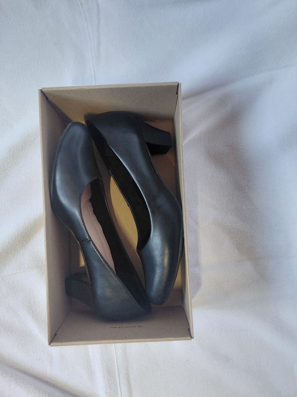 Damenschuhe: Damen Halbschuh, Trachtenschuh, – Gebraucht aus Niederried b. Interlaken von lisi11 2