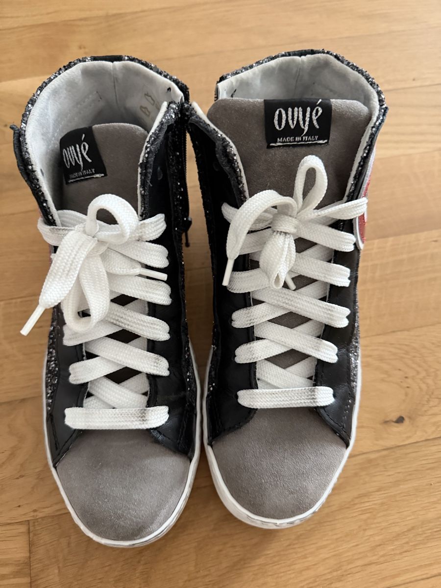 Scarpe da donna: Sneakers Ovyé – Nuovo (secondo la descrizione) da Gland venduto da tel_2fwd 1
