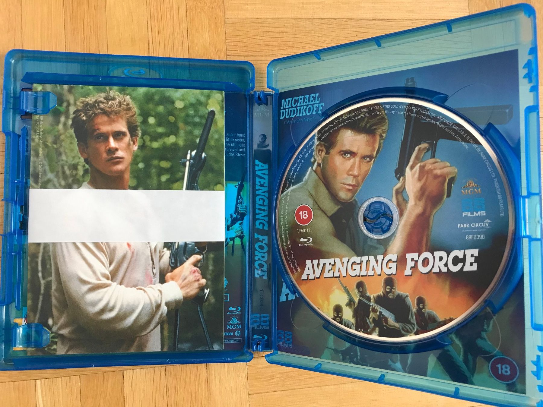 Tutti i DVDs: Avenging Force - Night Hunter - mit Slipcover - 88 Films – Nuovo (secondo la descrizione) da Zürich venduto da Malcom 1