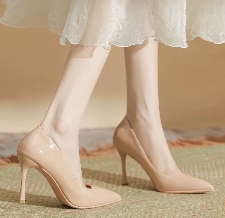 Pompe & Parti di ricambio: Wide feet? No problem! Beige Pump heels, size 39 – Nuovo (secondo la descrizione) da Nidau venduto da son_9tqr 6