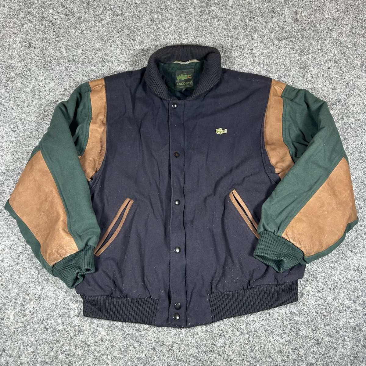 Lacoste Giacche: Lacoste bombers  – Usato da La Sagne NE venduto da Matlasape