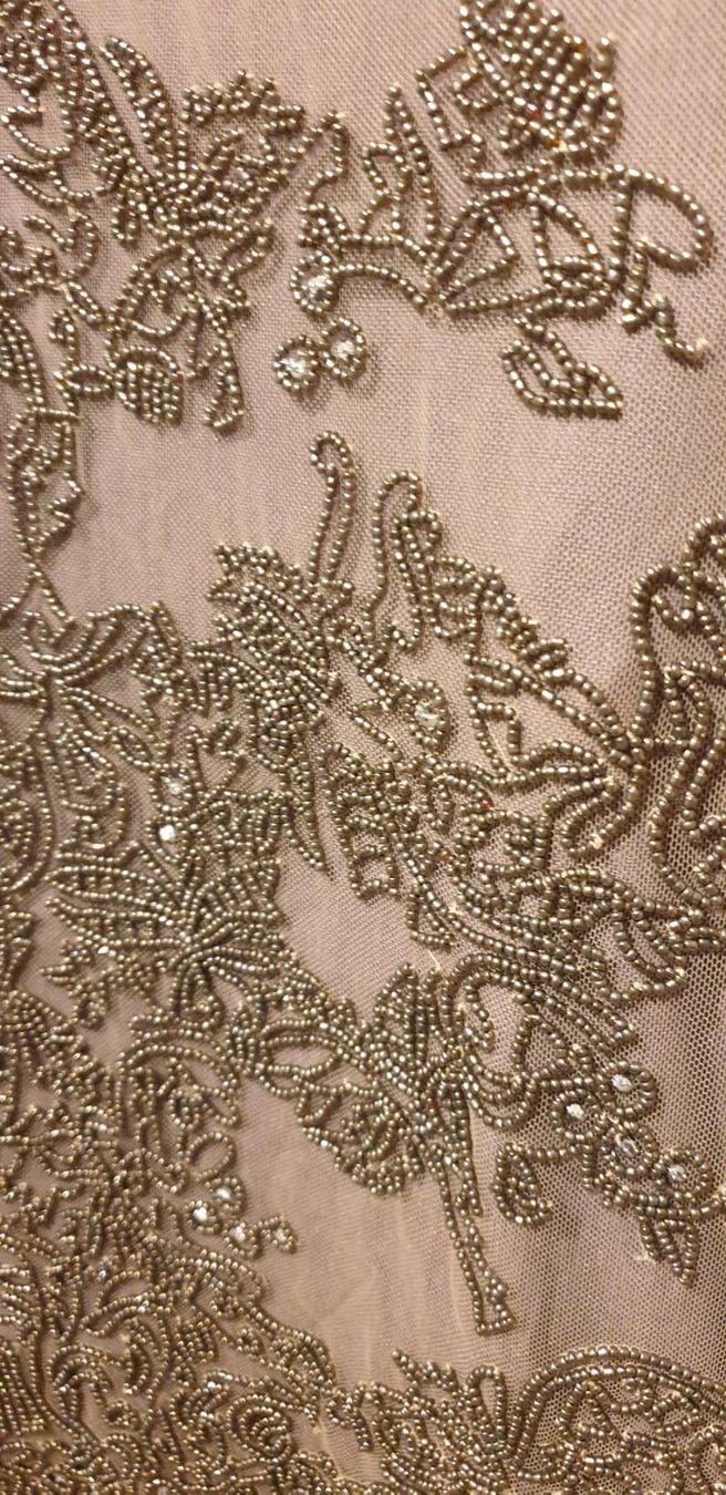 Valentino Camicette: VALENTINO Bluse, kleine Perlen Neu, Gr 40 – Nuovo e nell'imballaggio originale da Wettswil venduto da the_jr6l 7