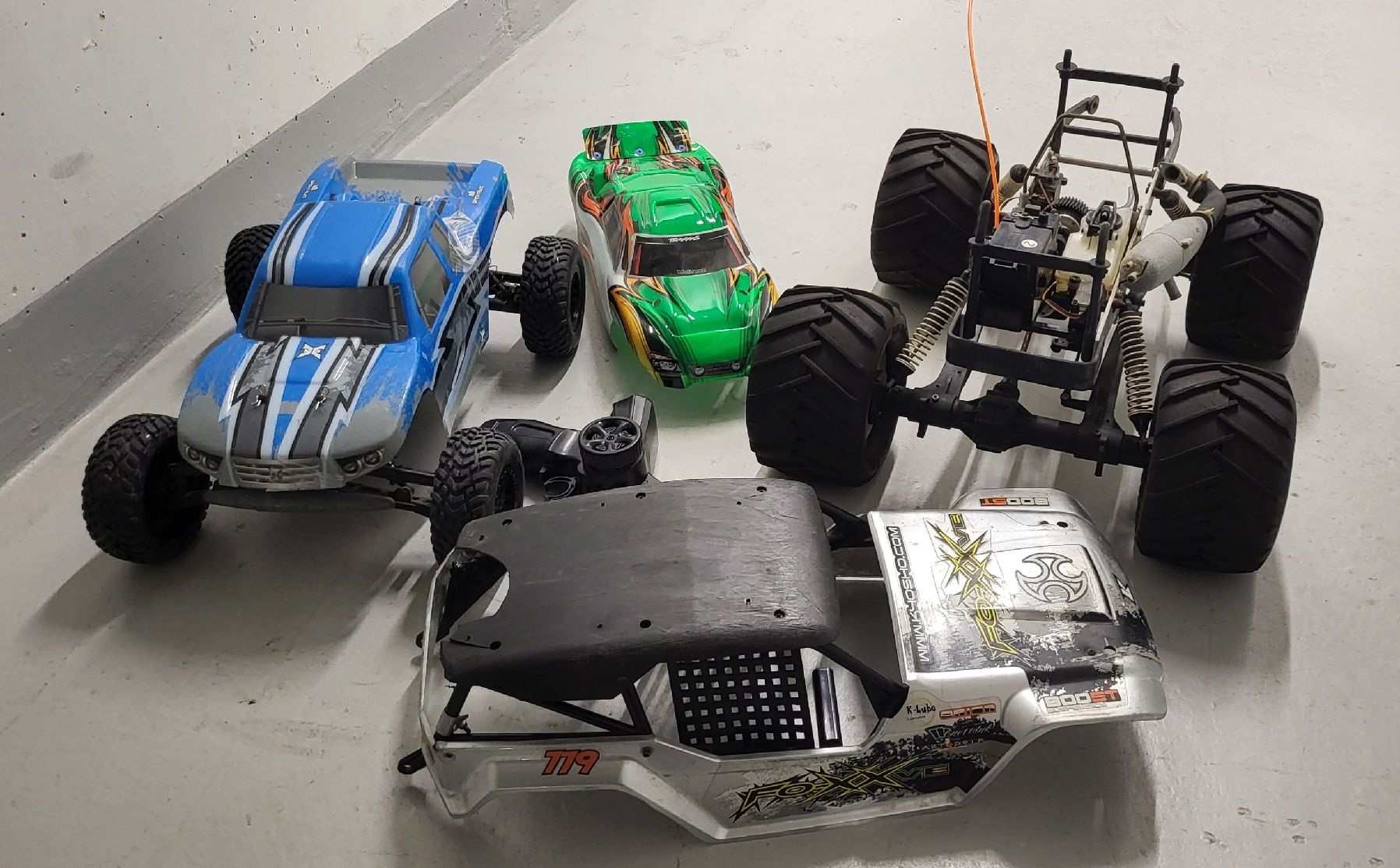 Kyosho RC Modellbau: RC model augos zu verkaufen – Gebraucht aus islikon von mir_8cbw 1