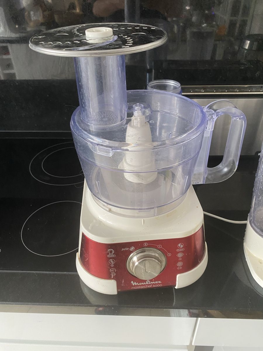 Moulinex Elettrodomestici da cucina: Moulinex Masterchef 5000 Küchenmaschine - – Usato da Tuggen venduto da carltonwarner 3
