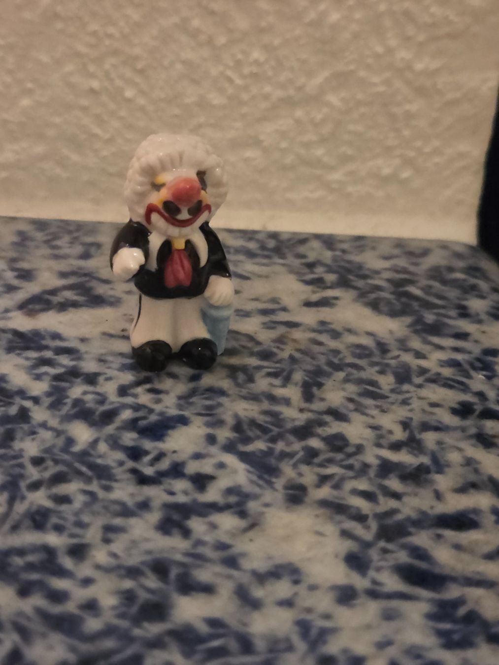 Statuette: Kübler Fasnachtsfigürli – Usato da Pratteln venduto da Faehrimaa4057