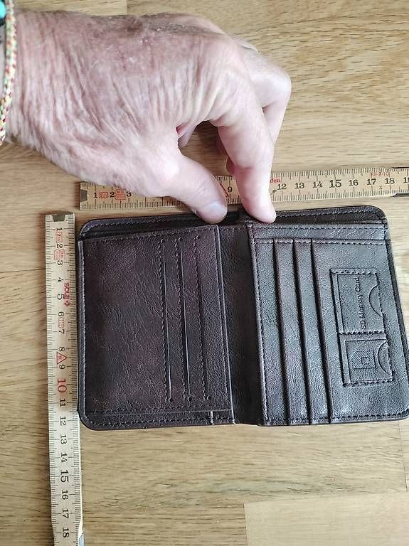 Portafogli: Echtleder Portemonnaie Neu – Nuovo e nell'imballaggio originale da Muri AG venduto da goodmood17 2
