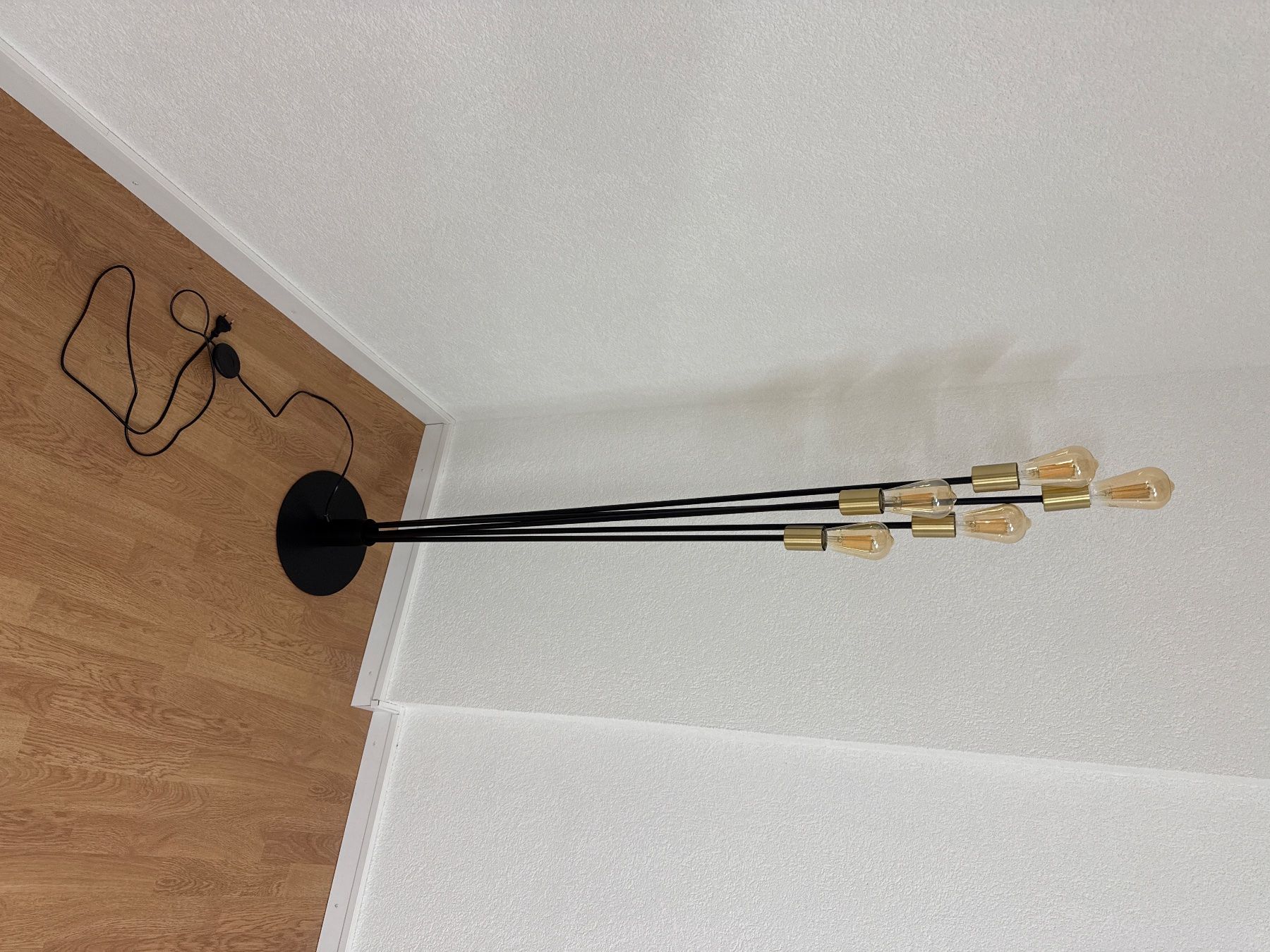 Lampade: Lampadaire – Usato da Givisiez venduto da yag_nv8q