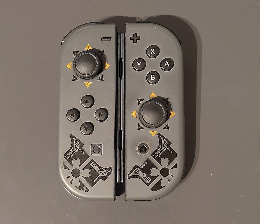 Nintendo Controller: Original Nintendo Switch Joy Con Monster Hunter Rise – Usato da Wohlen AG venduto da gnabbr