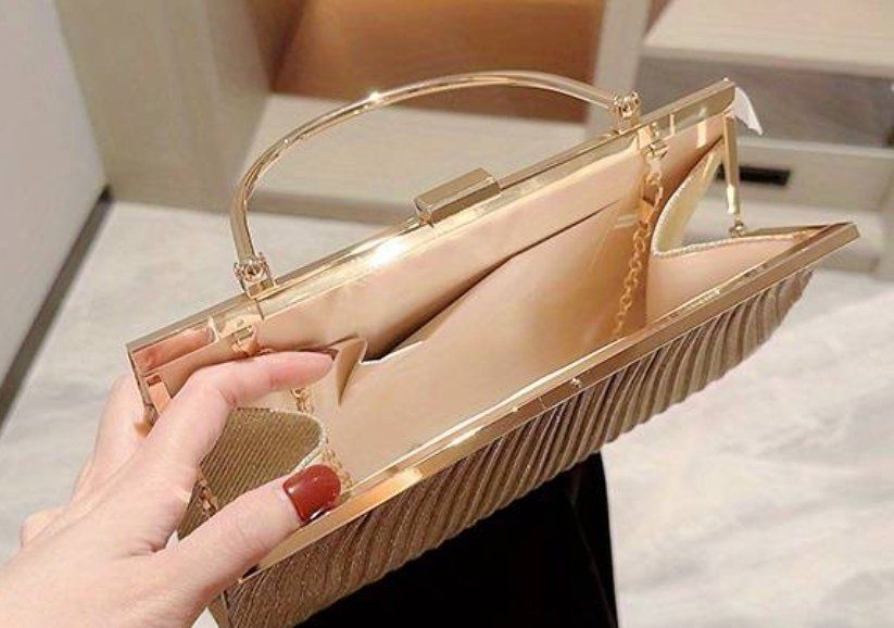 Borse da donna: Sac doré – Nuovo (secondo la descrizione) da Brügg BE venduto da Angel2300 2