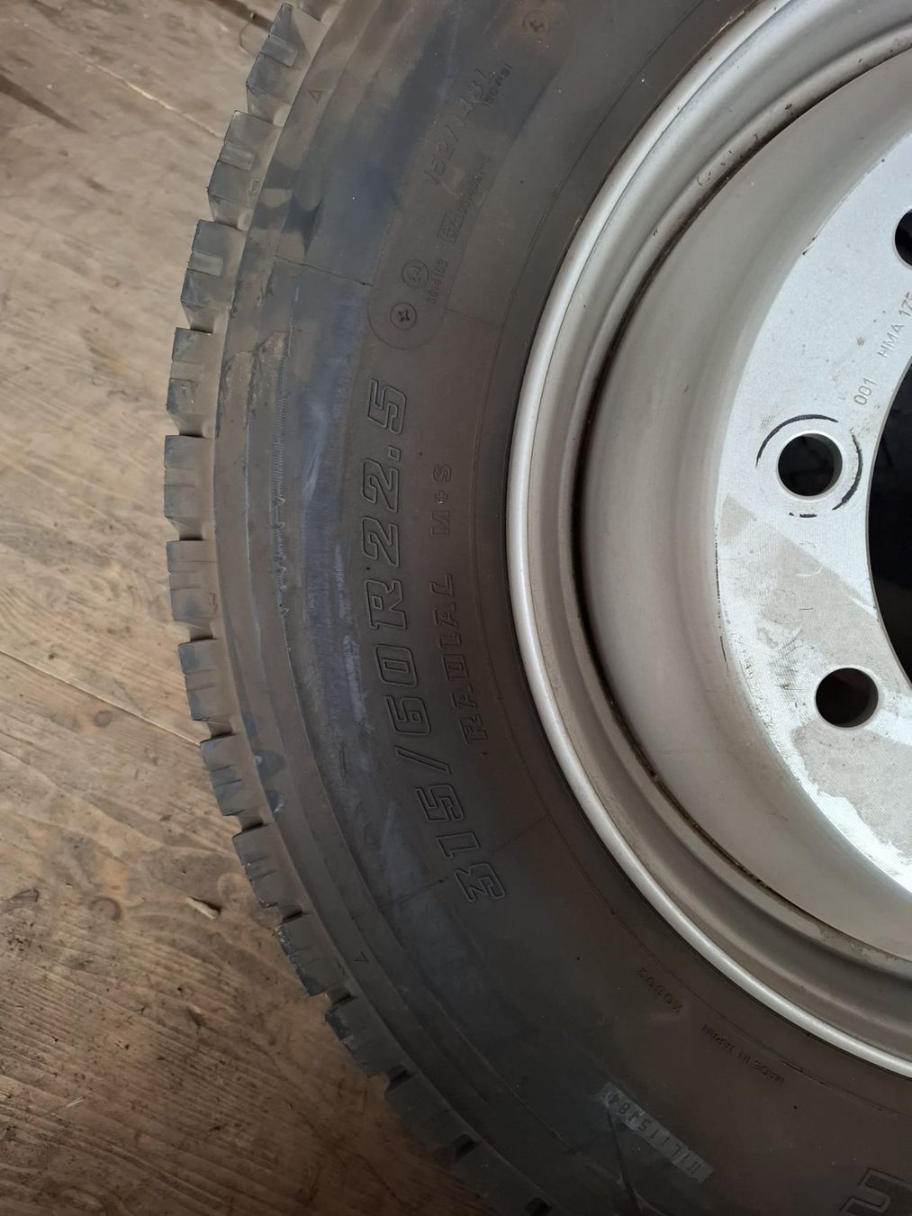 Pneumatici & Ruote complete: Lkw Räder – Usato da Obfelden venduto da 62306330 6