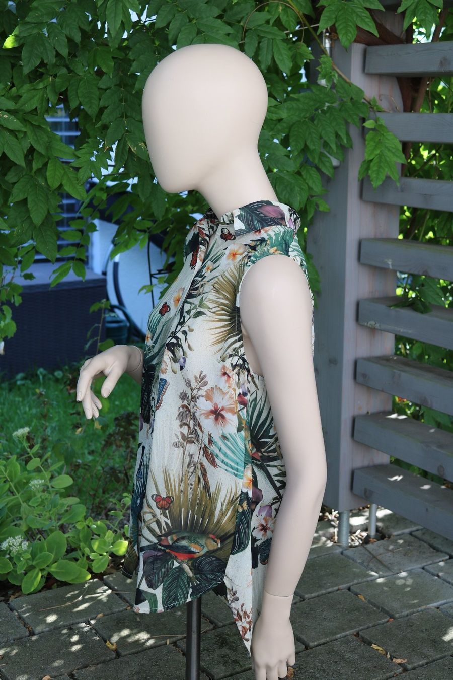H&M Camicette: Ärmellose Bluse Marke H+M – Usato da Frick venduto da Beni58 1