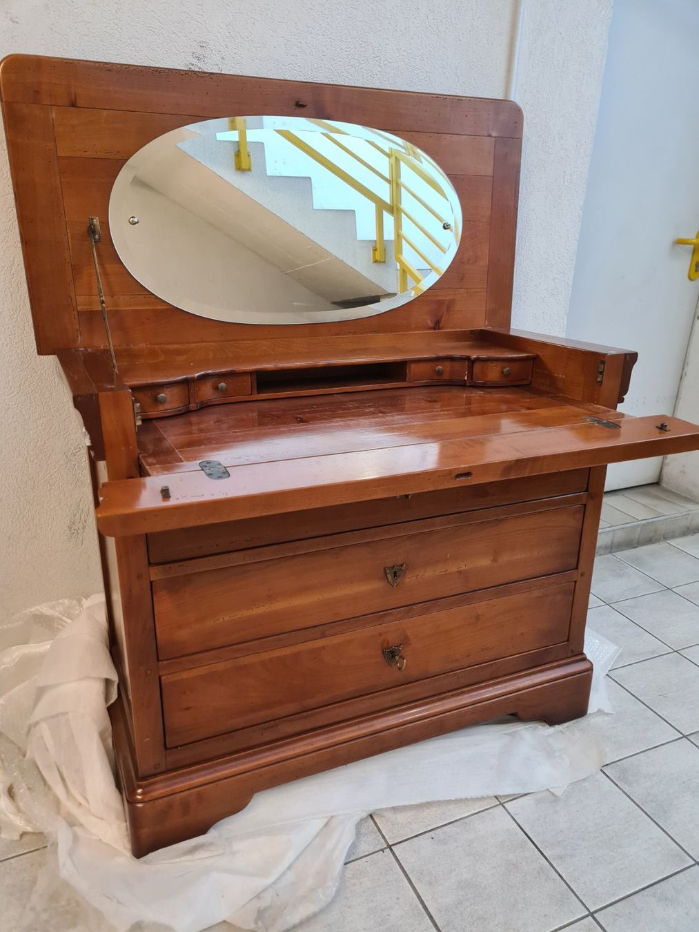 Schminktische: Coiffeuse – Gebraucht aus Monthey von 187-zeroo 2